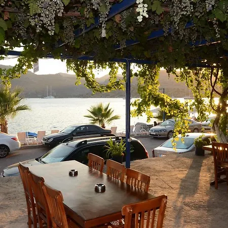 Kaptan Apart Apartamento Bozburun